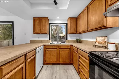 10210 NE 43rd Ave, Vancouver, WA 98686 - Photo 17