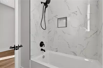 736 SE 35th St, Battle Ground, WA 98604 - Photo 29