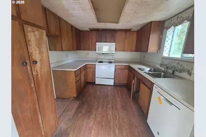5021 Buckhorn Rd, Roseburg, OR 97470 - Photo 11