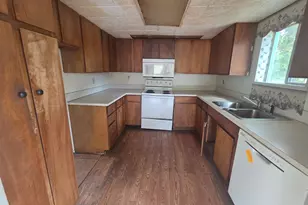 5021 Buckhorn Rd, Roseburg, OR 97470 - Photo 11
