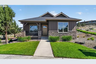 1202 SE Yarrow Ave, Madras, OR 97741 - Photo 1
