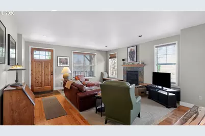 1202 SE Yarrow Ave, Madras, OR 97741 - Photo 5