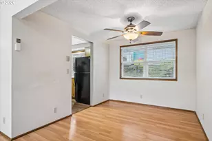 936 E 43rd Ave, Eugene, OR 97405 - Photo 13