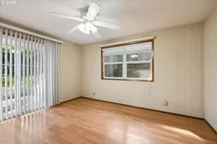 936 E 43rd Ave, Eugene, OR 97405 - Photo 17