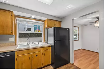 936 E 43rd Ave, Eugene, OR 97405 - Photo 11