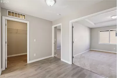 1649 SW Miranda Pl, Troutdale, OR 97060 - Photo 17