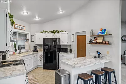 4935 S Centurian Ct, Salem, OR 97302 - Photo 15