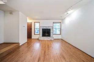 7945 SW Fanno Creek Dr, Portland, OR 97224 - Photo 15