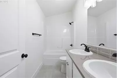 8665 SE Insley St, Portland, OR 97266 - Photo 19