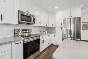 14410 NE Sacramento St, Portland, OR 97230 - Photo 11