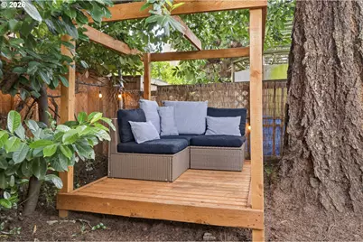 2241 NE 33rd Ave, Portland, OR 97212 - Photo 35