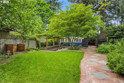 2241 NE 33rd Ave, Portland, OR 97212 - Photo 33