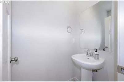 875 Legacy, Eugene, OR 97402 - Photo 17