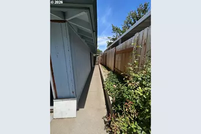 2122 Hill Way, Medford, OR 97504 - Photo 27