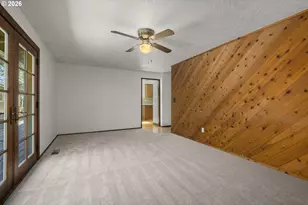 1066 NE 6th Dr, Hillsboro, OR 97124 - Photo 15