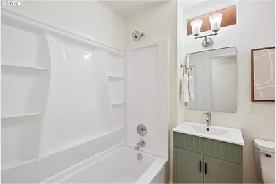 11942 NE Siskiyou St, Portland, OR 97220 - Photo 15