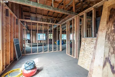 1005 Yew Ave, Coos Bay, OR 97420 - Photo 21