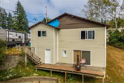 1005 Yew Ave, Coos Bay, OR 97420 - Photo 7