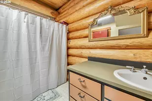 32523 Zarzamora Ln, Eugene, OR 97405 - Photo 25
