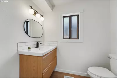 2315 NE 112th Ave, Portland, OR 97220 - Photo 15