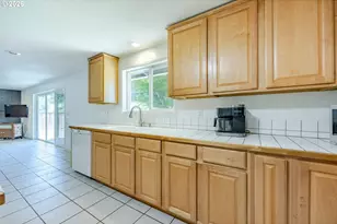 2219 19th St, Springfield, OR 97477 - Photo 13