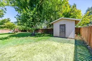 2219 19th St, Springfield, OR 97477 - Photo 37