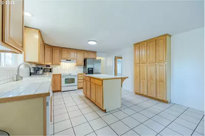 2219 19th St, Springfield, OR 97477 - Photo 13