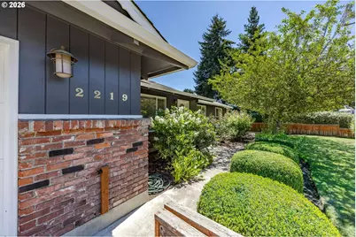 2219 19th St, Springfield, OR 97477 - Photo 5