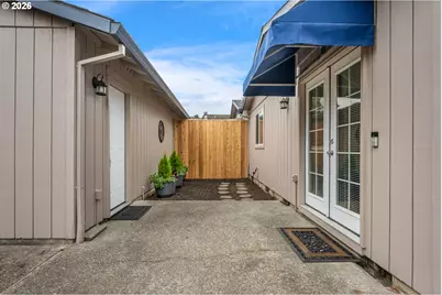 13885 SW 104th Ave, Tigard, OR 97223 - Photo 3