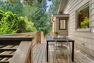 1710 SW Broadway Dr, Portland, OR 97201 - Photo 29