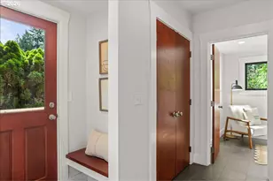 1710 SW Broadway Dr, Portland, OR 97201 - Photo 25