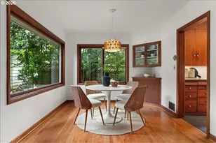 1710 SW Broadway Dr, Portland, OR 97201 - Photo 9