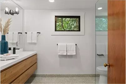1710 SW Broadway Dr, Portland, OR 97201 - Photo 19