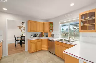 1593 SW 213th Ave, Beaverton, OR 97003 - Photo 11