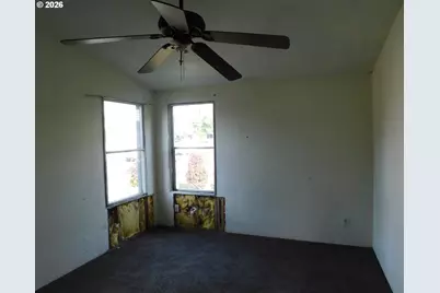 204 E Ivy Ave, Gervais, OR 97026 - Photo 3