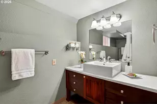 3234 SE Cesar E Chavez Blvd, Portland, OR 97202 - Photo 9