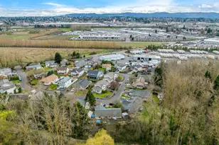 1022-1034 NE Lija Loop, Portland, OR 97211 - Photo 39