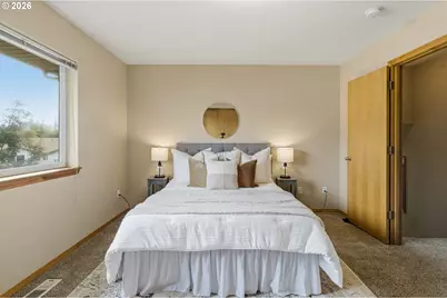 1022/1034 NE Lija Loop, Portland, OR 97211 - Photo 15