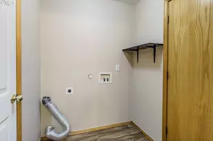 1022-1034 NE Lija Loop, Portland, OR 97211 - Photo 13