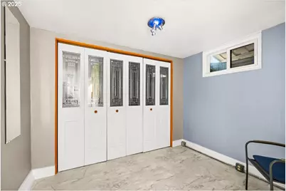 1805 NE Saratoga St, Portland, OR 97211 - Photo 17