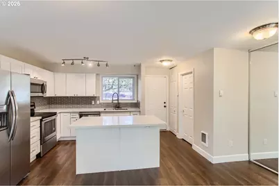 4 Touchstone #143, Lake Oswego, OR 97035 - Photo 7