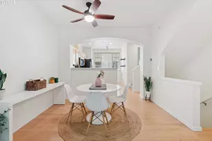 15400 SW Mallard Dr, Beaverton, OR 97007 - Photo 7