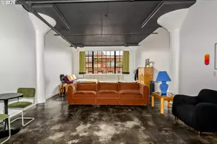 1314 NW Irving St, Portland, OR 97209 - Photo 5