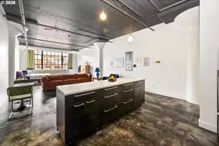 1314 NW Irving St, Portland, OR 97209 - Photo 13