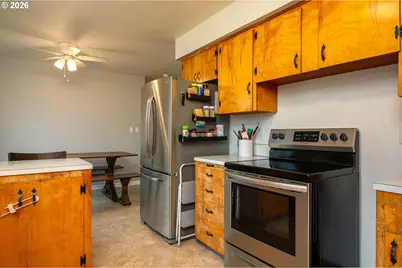 1334 SW Blaine St, McMinnville, OR 97128 - Photo 13