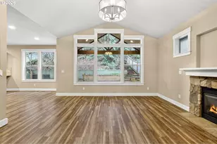 35822 Chinook St, Sandy, OR 97055 - Photo 9