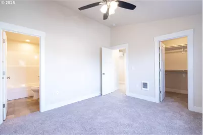 117 E Jersey St, Gladstone, OR 97027 - Photo 15