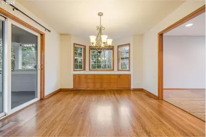 387 NE 15th Ct, Hillsboro, OR 97124 - Photo 11