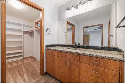 387 NE 15th Ct, Hillsboro, OR 97124 - Photo 19