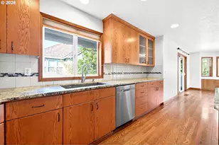 387 NE 15th Ct, Hillsboro, OR 97124 - Photo 7